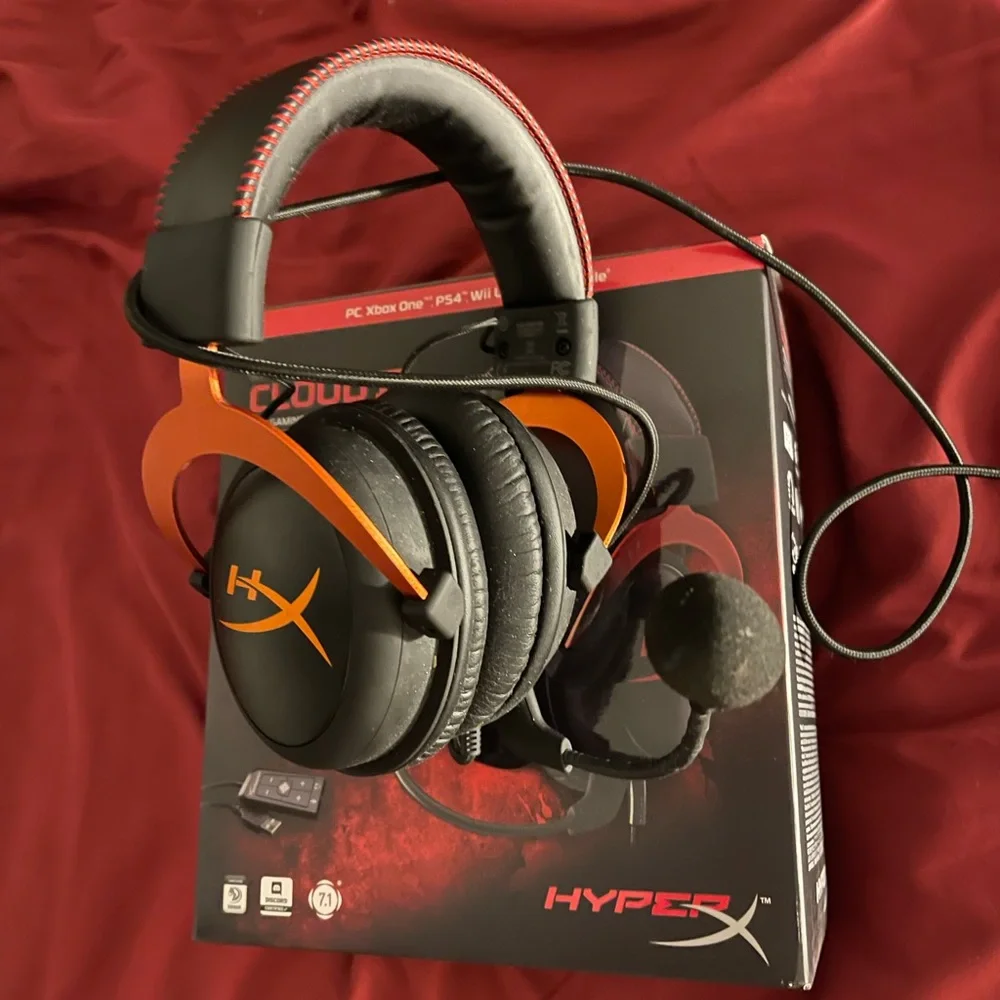 Hyper x cloud 2 gaming headset